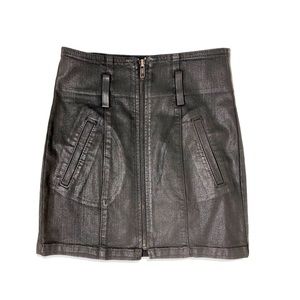 Carmar Blk Metallic Denim Zipper Front Mini w XL Pockets + Oversized Belt Loops